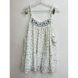 Torrid White and Blue Floral Print Beaded Tank Top Sleeveless Shirt Plus Size 2